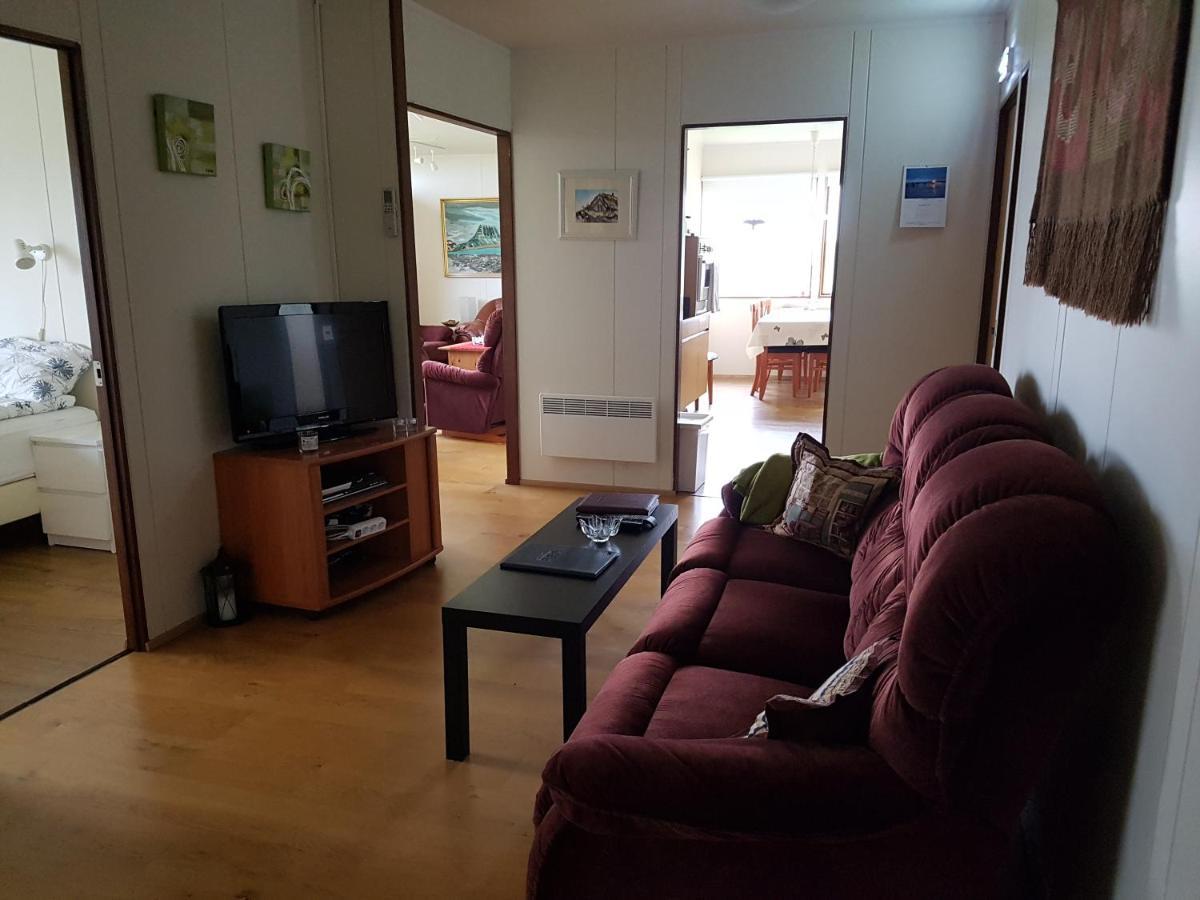 Maison d'hôtes Mithjanes Reykholahrepp à Reykholar Extérieur photo